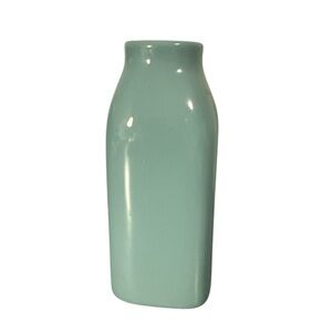 Elegant Teal Vase from Food network